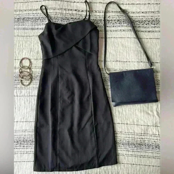 NWT Atmos & Here Women’s Erin Strapped Wrap Bust Romantic Feminine Dress 6 Small - Picture 5 of 15